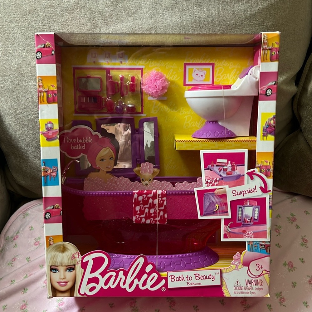 NEW Barbie Bath to Beauty Bathroom